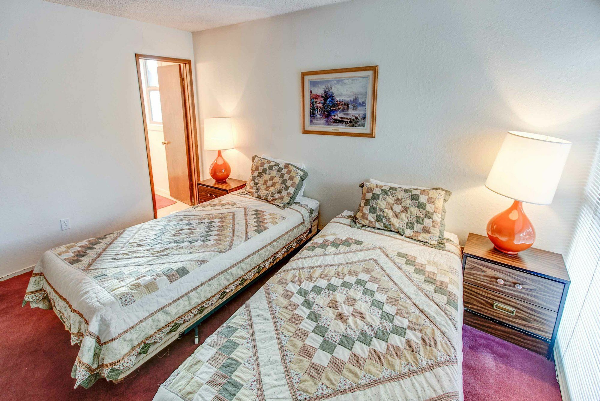 Chamonix 096 - Two Bedroom 3* Mammoth Lakes
